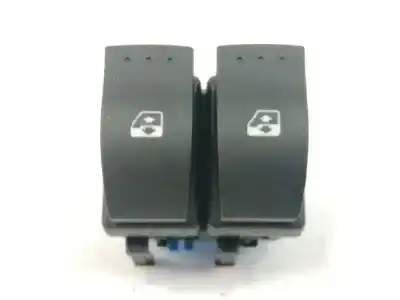 Pièce détachée automobile d'occasion COMMANDE DE LÈVE VITRE AVANT GAUCHE pour RENAULT TRAFIC COMBI (AB 4.01)  Références OEM IAM 8200107772  