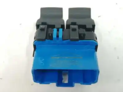 Peça sobressalente para automóvel em segunda mão botão / interruptor elevador vidro dianteiro esquerdo por renault trafic combi (ab 4.01) 9 - plazas (l1h1) acristalado. combi corto referências oem iam 8200107772  