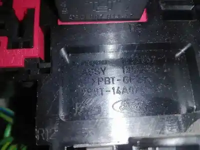 Second-hand car spare part fuse box unit for ford transit connect (tc7) 1.8 tdci cat oem iam references 2s6t14a073ac  