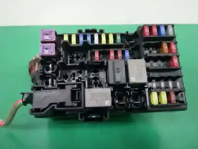 Second-hand car spare part fuse box unit for opel corsa e selective oem iam references 2b0z4010f