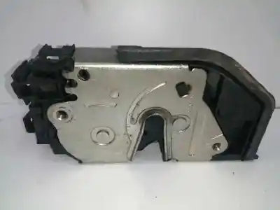 Second-hand car spare part left front door lock for bmw x3 (e83) 2.0 d oem iam references 7167065  