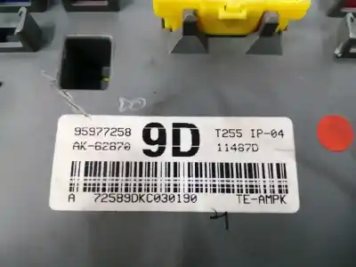 Second-hand car spare part fuse box unit for chevrolet aveo 1.2 cat oem iam references 95977258  