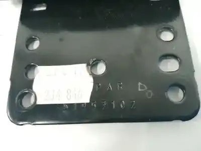 Автозапчастина б/у центральний подлокник для jeep renegade suv (bu, b1, bv) 1.6 crd посилання на oem iam 51957102  