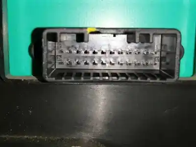 Peça sobressalente para automóvel em segunda mão quadrante por dacia sandero 1.4 cat referências oem iam p8200733621  