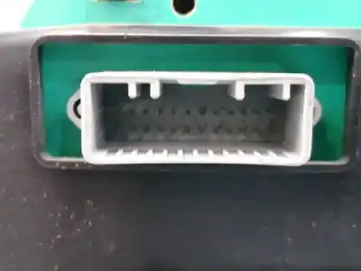 Peça sobressalente para automóvel em segunda mão quadrante por dacia sandero 1.4 cat referências oem iam p8200733621  