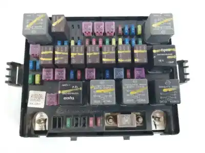 Peça sobressalente para automóvel em segunda mão caixa de fusíveis e relés por ssangyong rodius 2.7 turbodiesel cat referências oem iam 