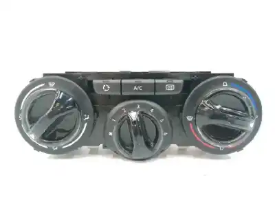 Peça sobressalente para automóvel em segunda mão comando de sofagem (chauffage / ar condicionado)  por peugeot 208 i (ca_, cc_) 1.2 vti 82 referências oem iam 96722483zd
