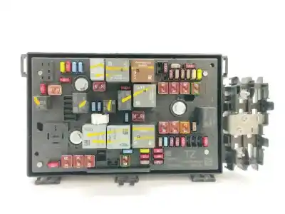 Pezzo di ricambio per auto di seconda mano SCATOLA RELÈ/FUSIBILI per OPEL ASTRA J LIM.  Riferimenti OEM IAM 13368642  1110129AA