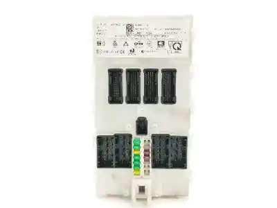 Pièce détachée automobile d'occasion boîtes à fusibles pour bmw serie x1 (f48) 2.0 16v turbodiesel références oem iam 8736967  61358736967