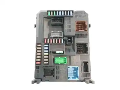 Second-hand car spare part FUSE BOX UNIT for PEUGEOT 208  OEM IAM references 9807531680  