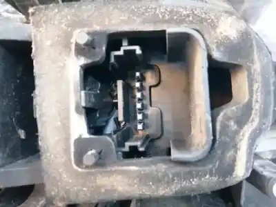 Автозапчастина б/у правий ліхтар для renault scénic ii (jm0/1_) 1.6 (jm0c jm0j jm1b) посилання на oem iam 8200127702  