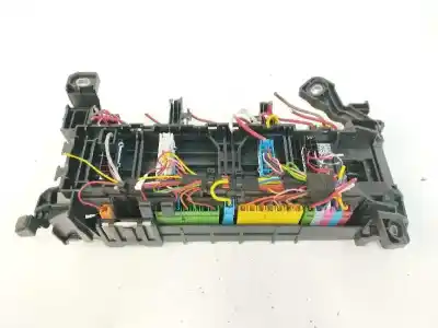 Pezzo di ricambio per auto di seconda mano scatola relè/fusibili per infiniti qx30 2.2 d awd riferimenti oem iam a2465402614
