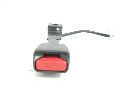 Second-hand car spare part right front seat belt buckle for toyota verso 1.8 16v cat oem iam references 