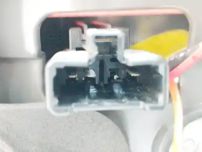 Second-hand car spare part interior left tailgate light for kia magentis 2.0 crdi oem iam references   