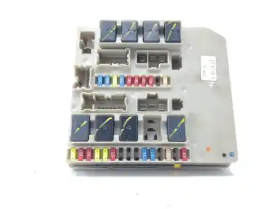 İkinci el araba yedek parçası RÖLE/SIGORTA KUTUSU için RENAULT MEGANE II BERLINA 5P  OEM IAM referansları 8200306033  S118399300L