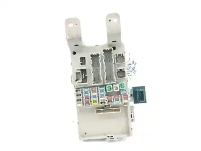 Second-hand car spare part fuse box unit for toyota corolla (e12) 2.0 d-cat oem iam references 