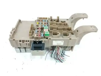 Second-hand car spare part fuse box unit for toyota corolla (e12) 2.0 d-cat oem iam references   