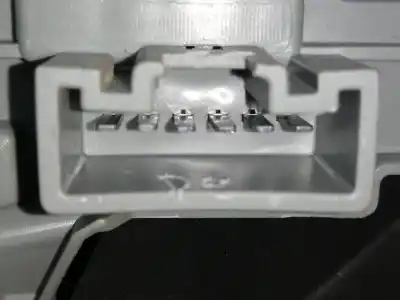 Second-hand car spare part left tailgate light for toyota corolla (_e12_) 1.4 d (nde120_) oem iam references 8156002301  