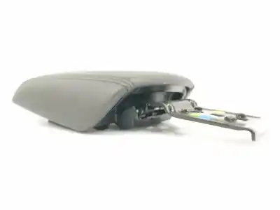 Pezzo di ricambio per auto di seconda mano bracciolo centrale per ford focus iii 1.6 tdci riferimenti oem iam   