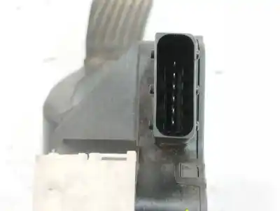 Second-hand car spare part accelerator pedal for opel corsa d 1.2 cat (a 12 xer / ldc) oem iam references 13305804  