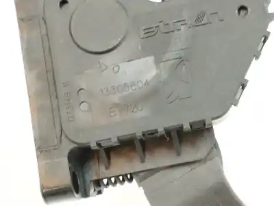 Second-hand car spare part accelerator pedal for opel corsa d 1.2 cat (a 12 xer / ldc) oem iam references 13305804  
