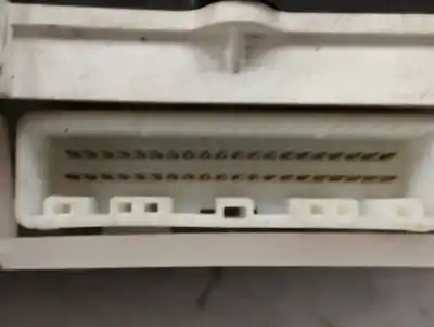 Peça sobressalente para automóvel em segunda mão quadrante por toyota corolla (_e12_) 1.4 d (nde120_) referências oem iam 8380012e20  2574206310