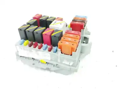 Second-hand car spare part fuse box unit for fiat croma (194) 1.9 16v multijet dynamic (12.2007->) oem iam references 51738103  