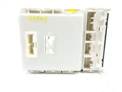 Second-hand car spare part fuse box unit for toyota yaris (ksp9/scp9/nlp9) 1.3 cat oem iam references 8273052700  
