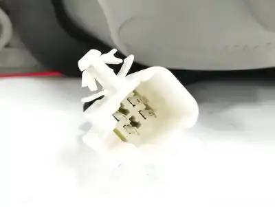 Second-hand car spare part interior left tailgate light for lexus is ii (_e2_) 220d (ale20) oem iam references   