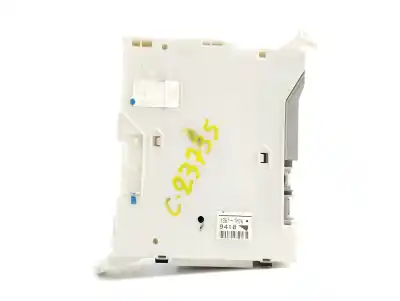 Second-hand car spare part fuse box unit for lexus is200 (ds2/is2) 2.2 d-cat oem iam references 8273053050