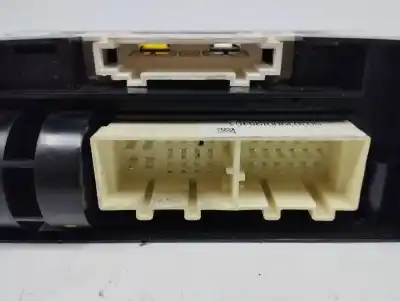 Peça sobressalente para automóvel em segunda mão comando de sofagem (chauffage / ar condicionado)  por audi a1 (8x) 1.6 tdi referências oem iam 8x0820045a  