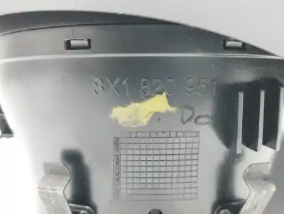 Peça sobressalente para automóvel em segunda mão grelha / difusor de ar por audi a1 (8x) 1.6 tdi referências oem iam 8x1820951  