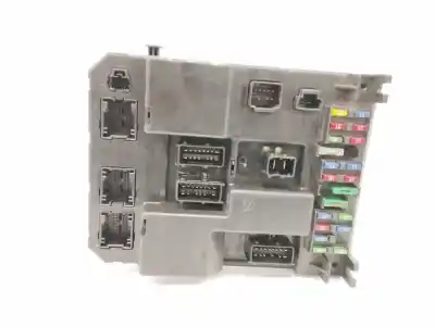 Pezzo di ricambio per auto di seconda mano scatola relè/fusibili per peugeot 307 cc (s1) 1.6 riferimenti oem iam 9651197580