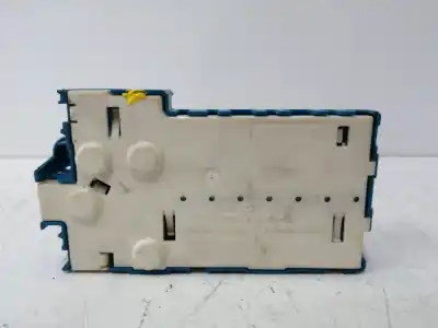 Pezzo di ricambio per auto di seconda mano scatola relè/fusibili per bmw x5 (e53) 3.0 turbodiesel cat riferimenti oem iam 6924976  8387543