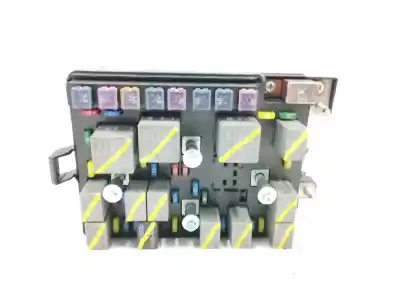 Pezzo di ricambio per auto di seconda mano scatola relè/fusibili per kia sportage 2.0 crdi riferimenti oem iam 919511f240