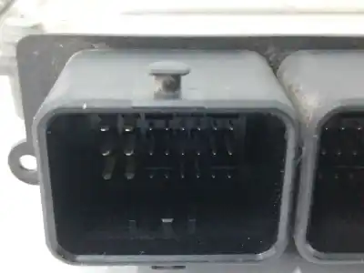 Peça sobressalente para automóvel em segunda mão centralina de motor uce por renault clio iv 1.5 dci diesel fap referências oem iam 237106319r  0281032811