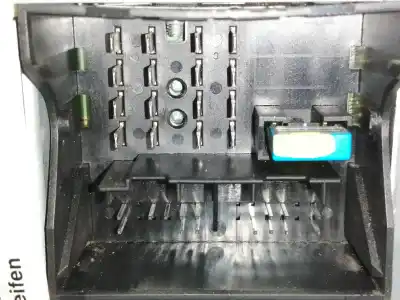 Peça sobressalente para automóvel em segunda mão sistema de áudio / rádio cd por opel corsa d 1.3 16v cdti referências oem iam 13257028  