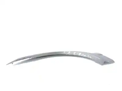 Second-hand car spare part left front winglet for kia sorento i (jc) 2.5 crdi oem iam references 877113e001  
