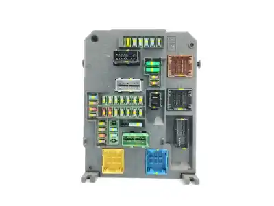 Peça sobressalente para automóvel em segunda mão caixa de fusíveis e relés por citroen c4 picasso ii 1.6 bluehdi 120 referências oem iam 9806687980