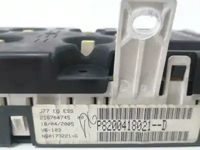Recambio de automóvil de segunda mano de cuadro instrumentos para renault modus 1.4 16v referencias oem iam 8200418021 cms0000000000 216742101