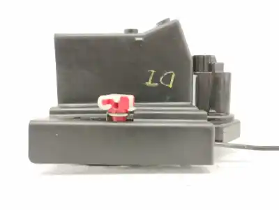 Second-hand car spare part left front door lock for ssangyong rodius 2.7 turbodiesel cat oem iam references   