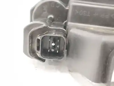 Second-hand car spare part left front door lock for ssangyong rodius 2.7 turbodiesel cat oem iam references   