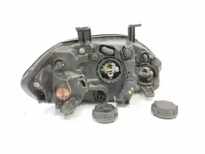 Second-hand car spare part left headlight for ssangyong rodius 2.7 turbodiesel cat oem iam references 8310121305  