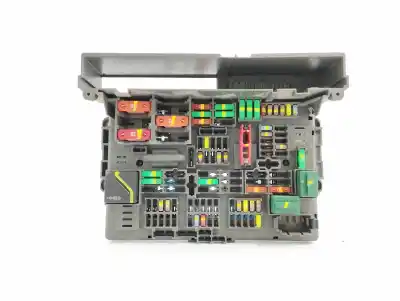 Pezzo di ricambio per auto di seconda mano scatola relè/fusibili per bmw x1 (e84) 2.0 turbodiesel cat riferimenti oem iam 61149119446