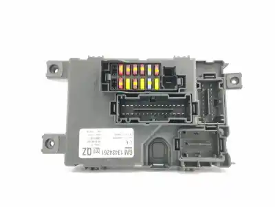 Pezzo di ricambio per auto di seconda mano scatola relè/fusibili per opel corsa d 1.3 16v cdti riferimenti oem iam 13424261