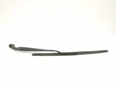 Pezzo di ricambio per auto di seconda mano Braccio Tergicristallo Anteriore Sinistro per MITSUBISHI L 200 (KL0/KJ0) 2.2 DI-D CAT 150 CV / 110 KW Riferimenti OEM IAM 8250A776  