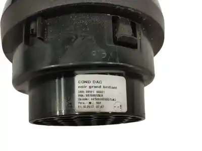Автозапчастина б/у аераційна решіта для smart forfour 0.9 turbo cat посилання на oem iam a4538300900 687608550r 