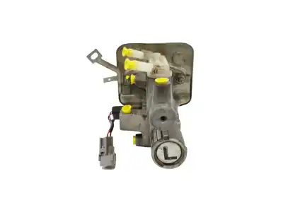 Pièce détachée automobile d'occasion pompe de frein pour lexus rx 3.3 v6 24v cat références oem iam 13811010420