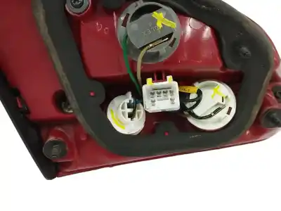 Peça sobressalente para automóvel em segunda mão farolim interior traseiro direito por kia cee´d (jd) 1.4 cvvt referências oem iam 92404a2000  