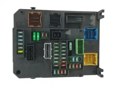 Peça sobressalente para automóvel em segunda mão caixa de fusíveis e relés por citroen c4 picasso 1.6 blue-hdi fap referências oem iam 9806687980